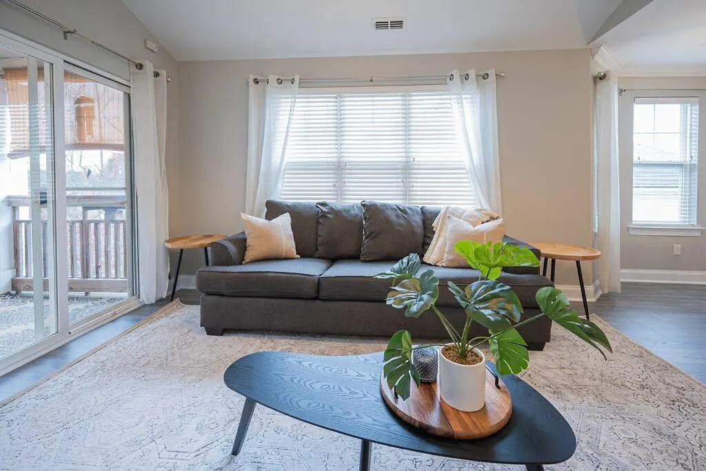 Spacious 2 Bedroom 2 Ba In University City Charlotte